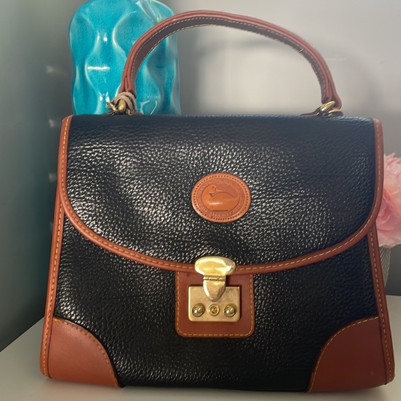 DOONEY & BOURKE Vintage Leather Black/English Tan XL Saddle Handbag - EUC - Picture 2 of 16